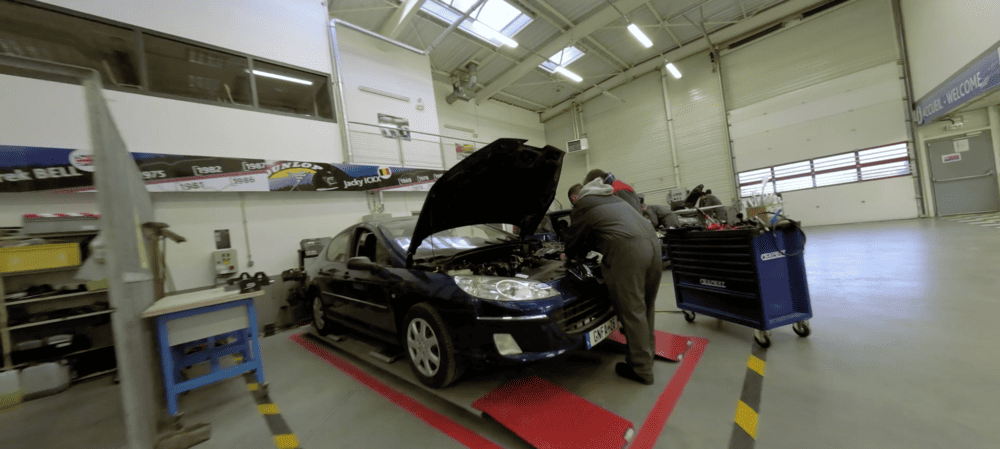 Image illustrant la vidéo immersive pour le Centre de Formation de la CCI Le Mans Sarthe réalisée par l'agence de productions vidéos Air2D3 basée au Mans.