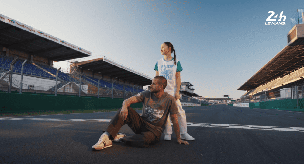 Image illustrant la vidéo sur la collection 2026 des 24h du Mans, réalisée par l'agence audiovisuelle Air2D3 basée au Mans.